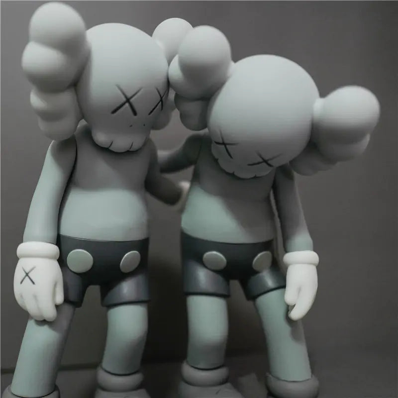 Figura de MAN KAWS en el camino Coleccionable