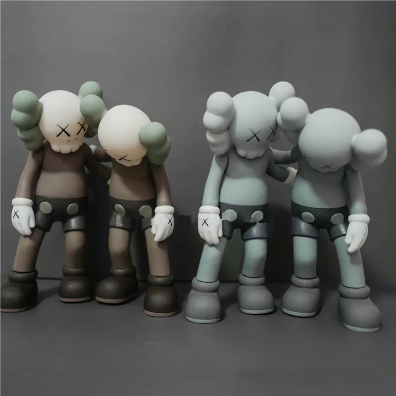 Figura de MAN KAWS en el camino Coleccionable